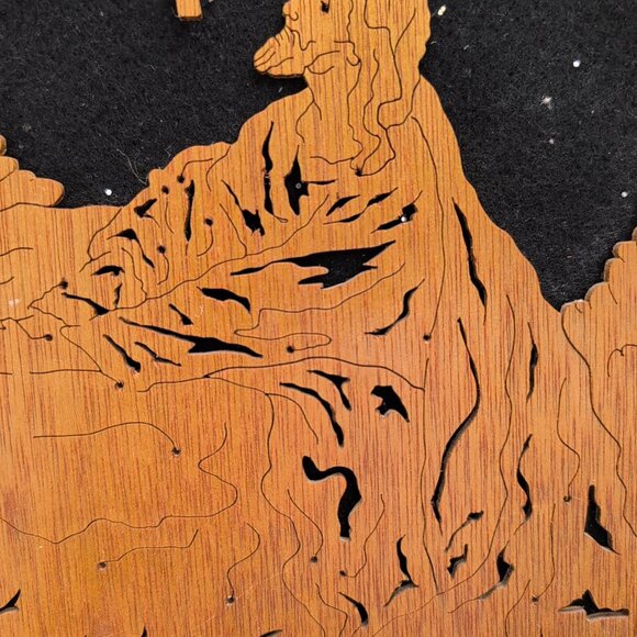 Wooden Jesus Wall Hanging Framed - Picture 2 of 5